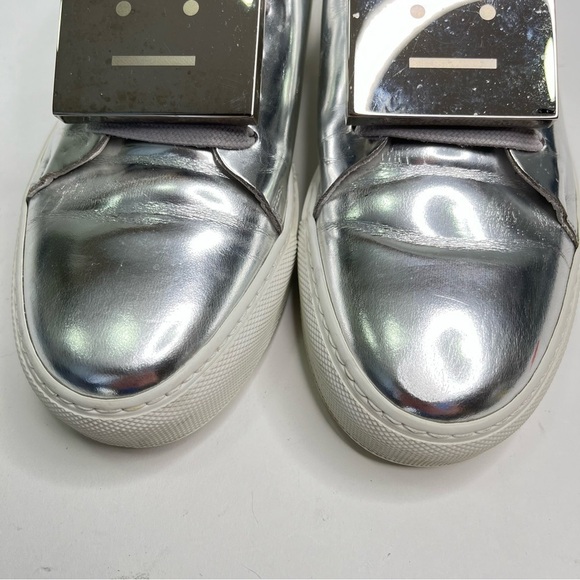 ACNE STUDIOS Adriana Silver Metallic Calf Leather Emotion Plate Face Sneakers - Picture 3 of 14